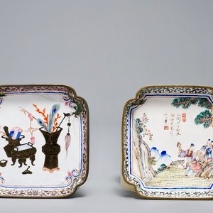 Twee vierkante Chinese Canton email schoteltjes, Qianlong — foto 1