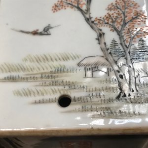 Twee vierkante Chinese qianjiang cai hoedensteunen, 19/20e eeuw — foto 16