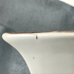 Twee vierkante Chinese qianjiang cai vazen met boeddhistische leeuwen en dames, 19/20e eeuw — foto 7