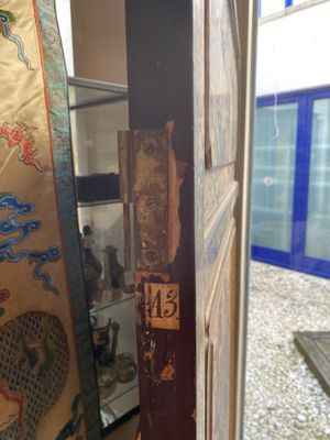 Twee zeer grote Chinese Canton panelen in verguld en zwart lakwerk, 19e eeuw — foto 13