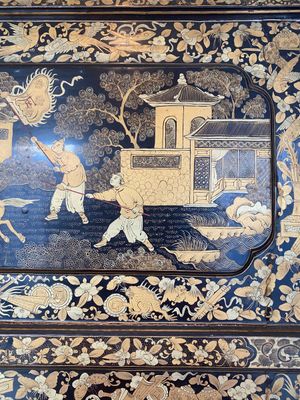 Twee zeer grote Chinese Canton panelen in verguld en zwart lakwerk, 19e eeuw — foto 28