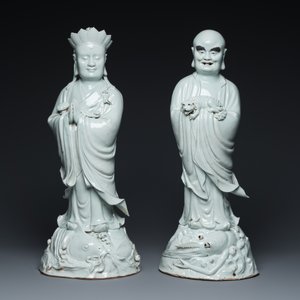 Twee zeer grote Chinese wit-geglazuurde sculpturen van Luohan, Qianlong/Jiaqing — foto 2