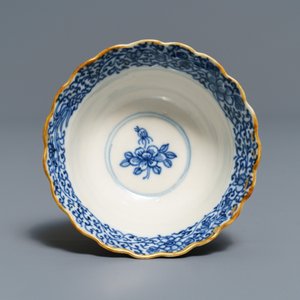 Twelve Chinese blue and white cups and saucers with floral design, Kangxi/Qianlong — 照片 5