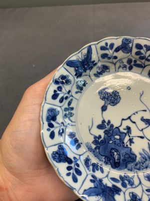 Twelve Chinese blue and white saucers and eight cups, Kangxi/Yongzheng — photo 52