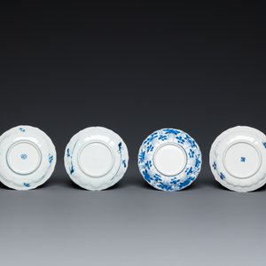 Twelve Chinese blue and white saucers and eight cups, Kangxi — photo 5