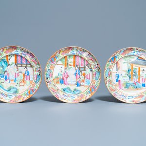 Twelve Chinese Canton famille rose plates, 19th C. — photo 8
