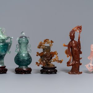 Twelve Chinese hardstone sculptures and a plaque mounted in a wooden table screen, 19/20th C. — 照片 8