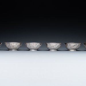 Twelve Chinese silver 'dragon and phoenix' bowls, Republic — photo 4