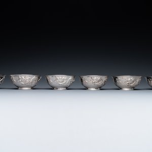Twelve Chinese silver 'dragon and phoenix' bowls, Republic — photo 8