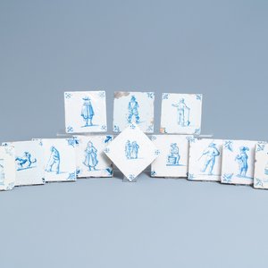 Twelve Dutch Delft blue and white tiles with figures, 17th C. — photo 1