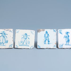 Twelve Dutch Delft blue and white tiles with figures, 17th C. — photo 2