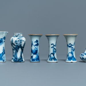 Twelve small Chinese blue and white vases, Kangxi — 照片 8