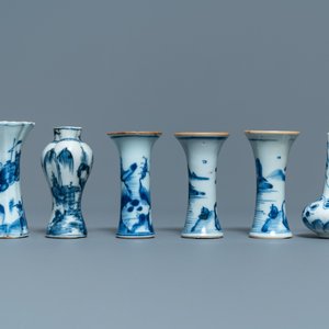 Twelve small Chinese blue and white vases, Kangxi — 照片 9