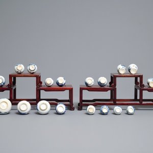 Twenty Chinese blue and white miniature vases, Kangxi — photo 5