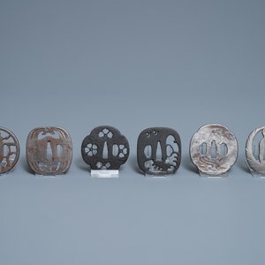 Twenty-five various Japanese bronze and metal tsuba, Meiji, 19th C. — 照片 5