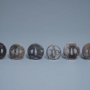 Twenty-five various Japanese bronze and metal tsuba, Meiji, 19th C. — 照片 8
