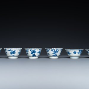 Twenty-three Chinese blue and white saucers and seventeen cups, Kangxi — photo 14