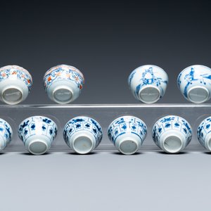 Twenty-two Chinese blue and white and famille rose cups and nineteen saucers, Kangxi and later — 照片 19