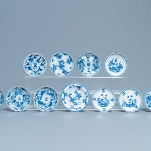 Twintig blauw-witte Chinese koppen en vierentwintig schotels, Kangxi — foto 4