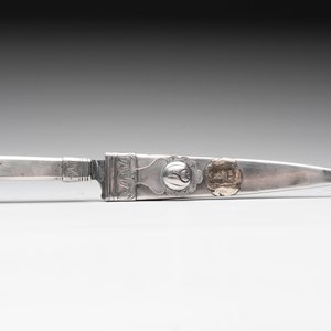Two Argentinian silver gaucho knives with finely engraved design, 19th C. — 照片 3