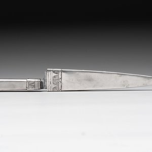 Two Argentinian silver gaucho knives with finely engraved design, 19th C. — 照片 4