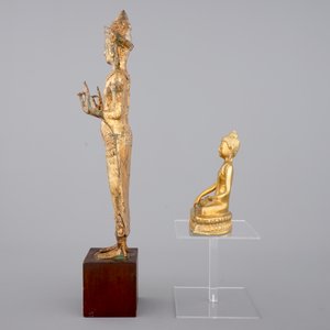 Two Asian gilt Buddha's, one Sino-Tibetan, seated, one standing, Nepalese (?), 19/20th C. — photo 3