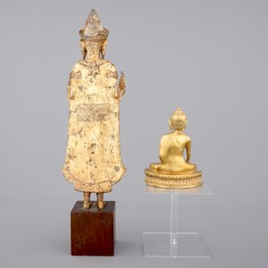 Two Asian gilt Buddha's, one Sino-Tibetan, seated, one standing, Nepalese (?), 19/20th C. — photo 4