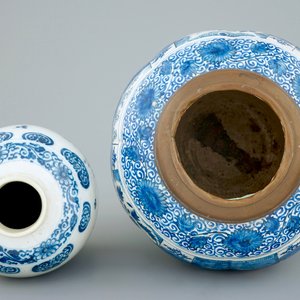 Two blue and white Dutch Delft chinoiserie jars, 17/18th C. — 照片 6