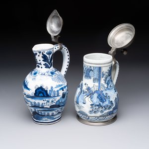 Two blue and white Dutch Delft chinoiserie jugs with pewter lid, 17/19th C. — 照片 2