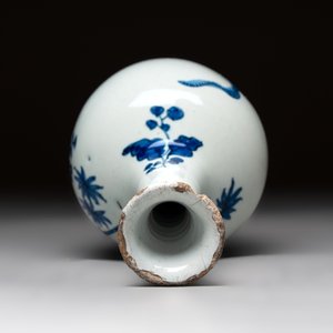 Two blue and white Dutch Delft chinoiserie vases, 17/18th C. — photo 12
