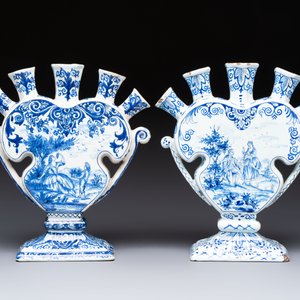 Two blue and white Dutch Delft heart-shaped tulip vases, 19th C. — photo 2