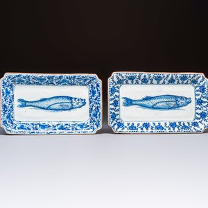 Two blue and white Dutch Delft 'Herring' dishes, 18th C. — photo 1