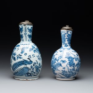 Two blue and white Dutch Delft jugs with pewter lids, 17/18th C. — 照片 2