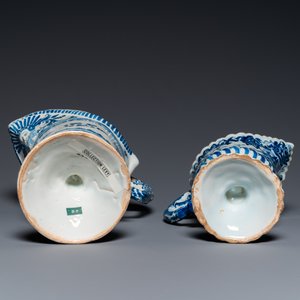 Two blue and white French faience helmet-shaped jugs, Rouen and Nevers, 18th C. — photo 7