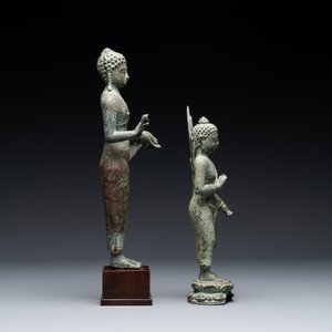 Two bronze figures of a standing Bodhisattva, Central Java, 11/13th C. — 照片 4