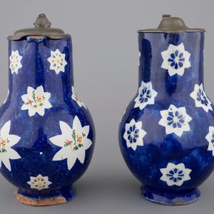 Two Brussels faience blue ground pewter-mounted jugs, 18th C. — 照片 3