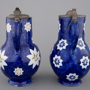 Two Brussels faience blue ground pewter-mounted jugs, 18th C. — 照片 4
