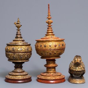 Two Burmese lacquer alms bowls and a Hintha betel box, 19/20th C. — 照片 5