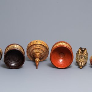 Two Burmese lacquer alms bowls and a Hintha betel box, 19/20th C. — 照片 6