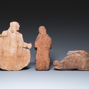 Two carved oak reliefs of Christ and one of Saint Mark, 15/16th C. — 照片 2