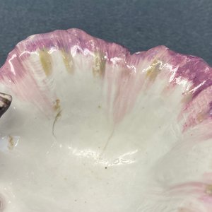 Two Chelsea porcelain shell-form salts, England, 18th C. — photo 17
