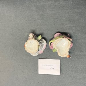 Two Chelsea porcelain shell-form salts, England, 18th C. — photo 27