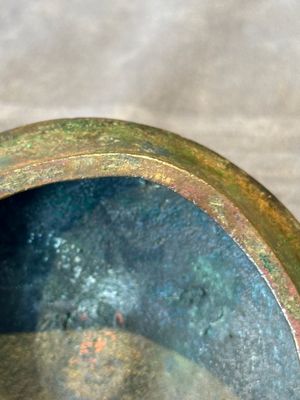 Two Chinese archaic bronze food vessels, 'ding 鼎', Han — photo 10