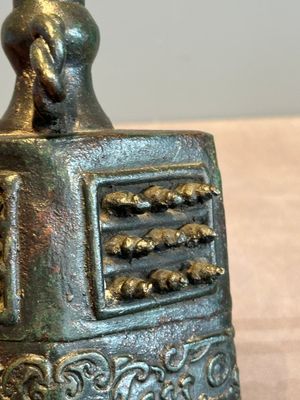 Two Chinese archaistic bronze bells, Song/Yuan — photo 13