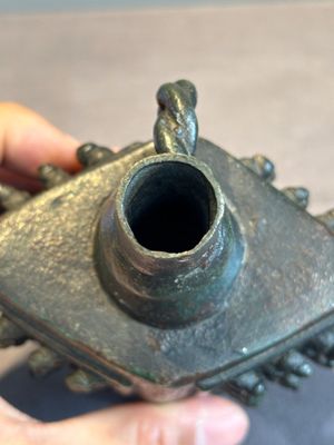 Two Chinese archaistic bronze bells, Song/Yuan — photo 15