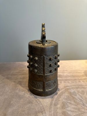 Two Chinese archaistic bronze bells, Song/Yuan — photo 23