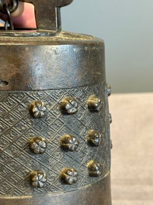 Two Chinese archaistic bronze bells, Song/Yuan — photo 25