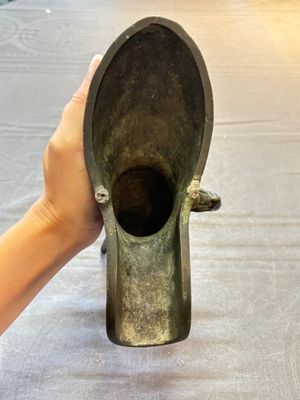 Two Chinese archaistic bronze ritual wine vessels, 'jue 爵' and 'zhi 觶', Ming — 照片 5