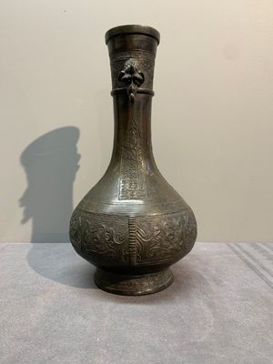 Two Chinese archaistic bronze vases with relief design, Ming — photo 4