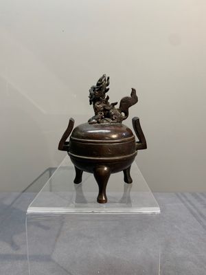 Two Chinese archaistic miniature bronze censers, one with cover, 'ding 鼎', Song — photo 3